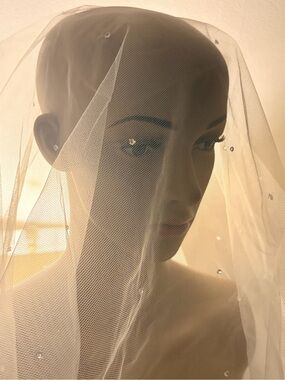 Fabric tulle in Ivory with rhinestones